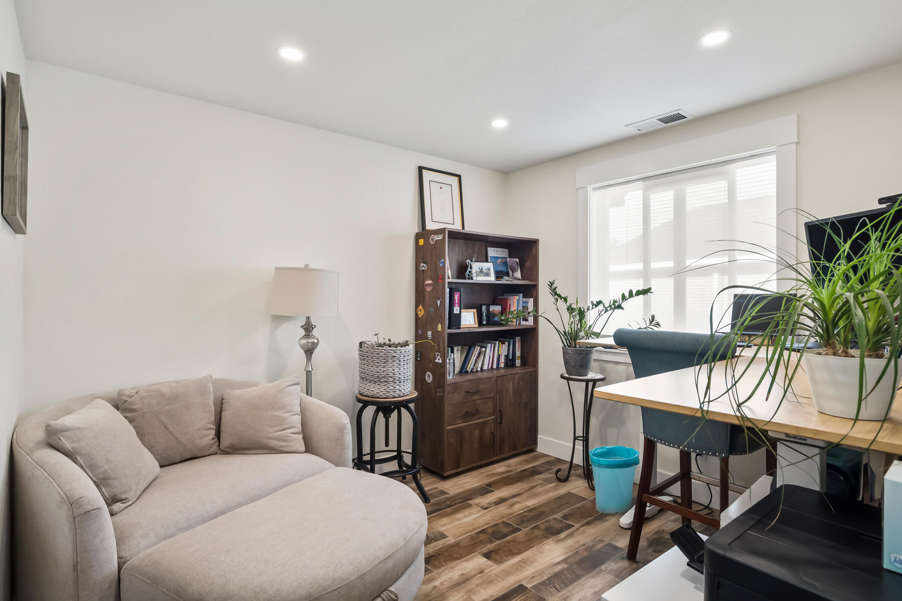 1710 NE Heavenly Court
