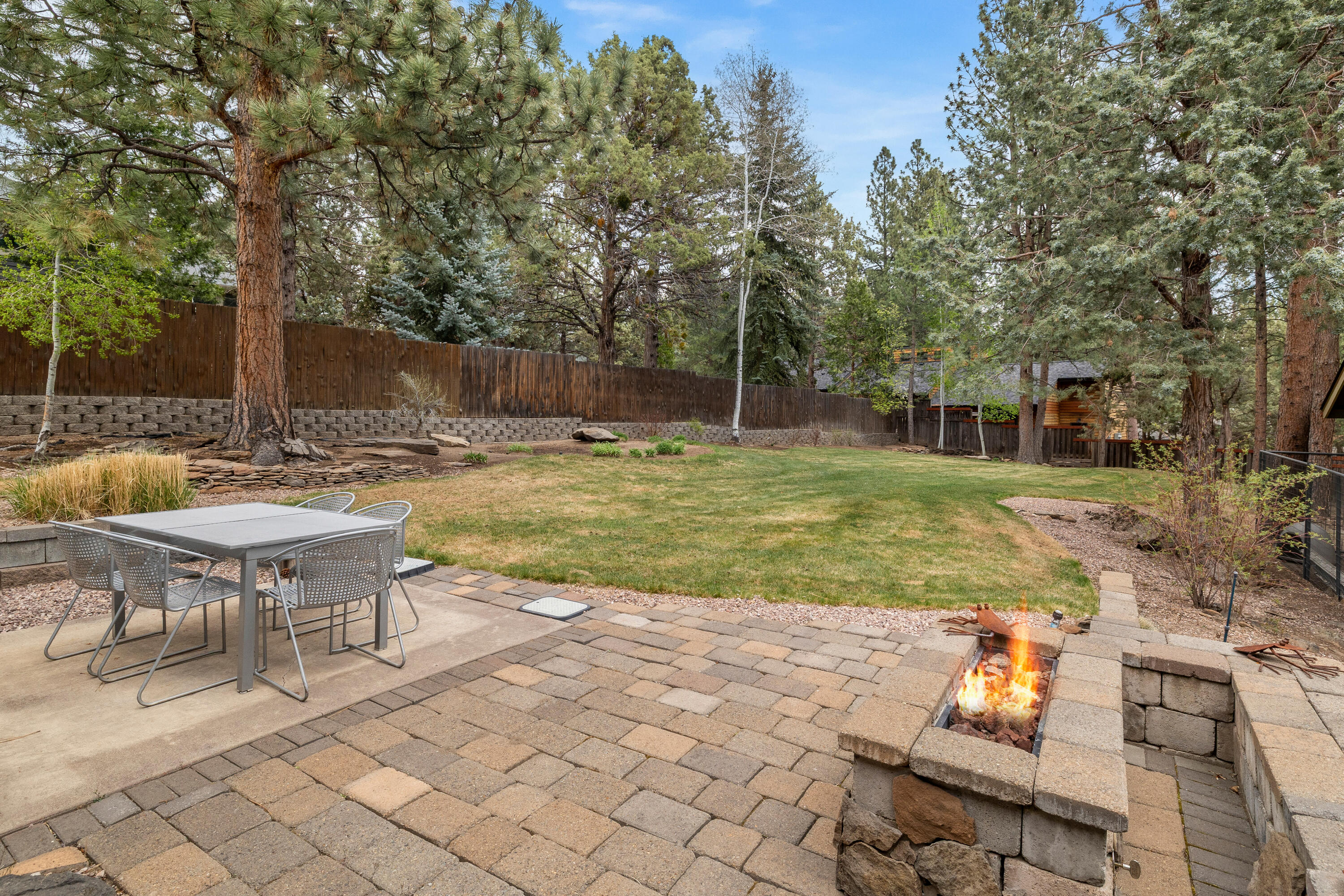 2832 NW Polarstar Avenue
