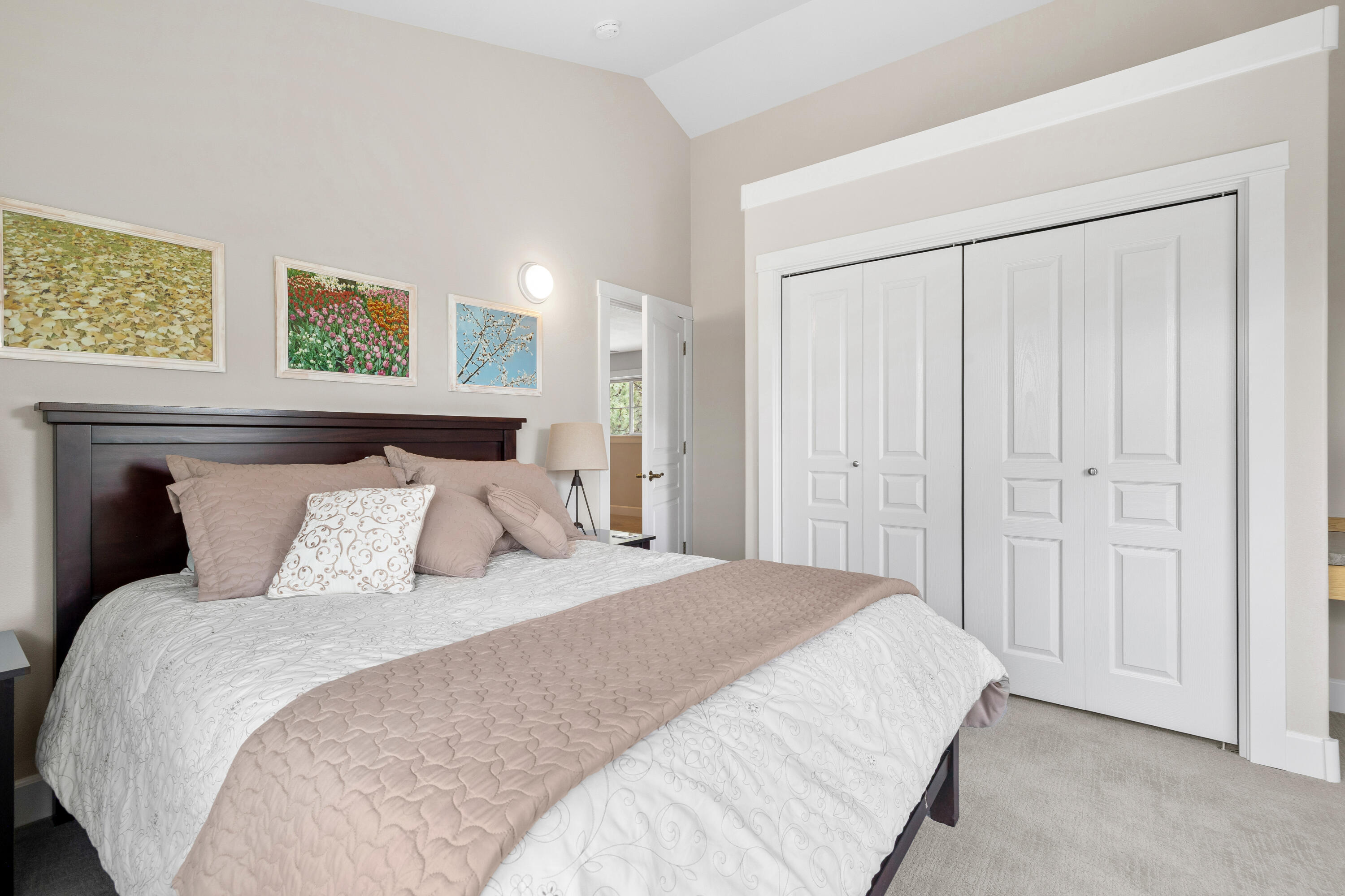 2832 NW Polarstar Avenue