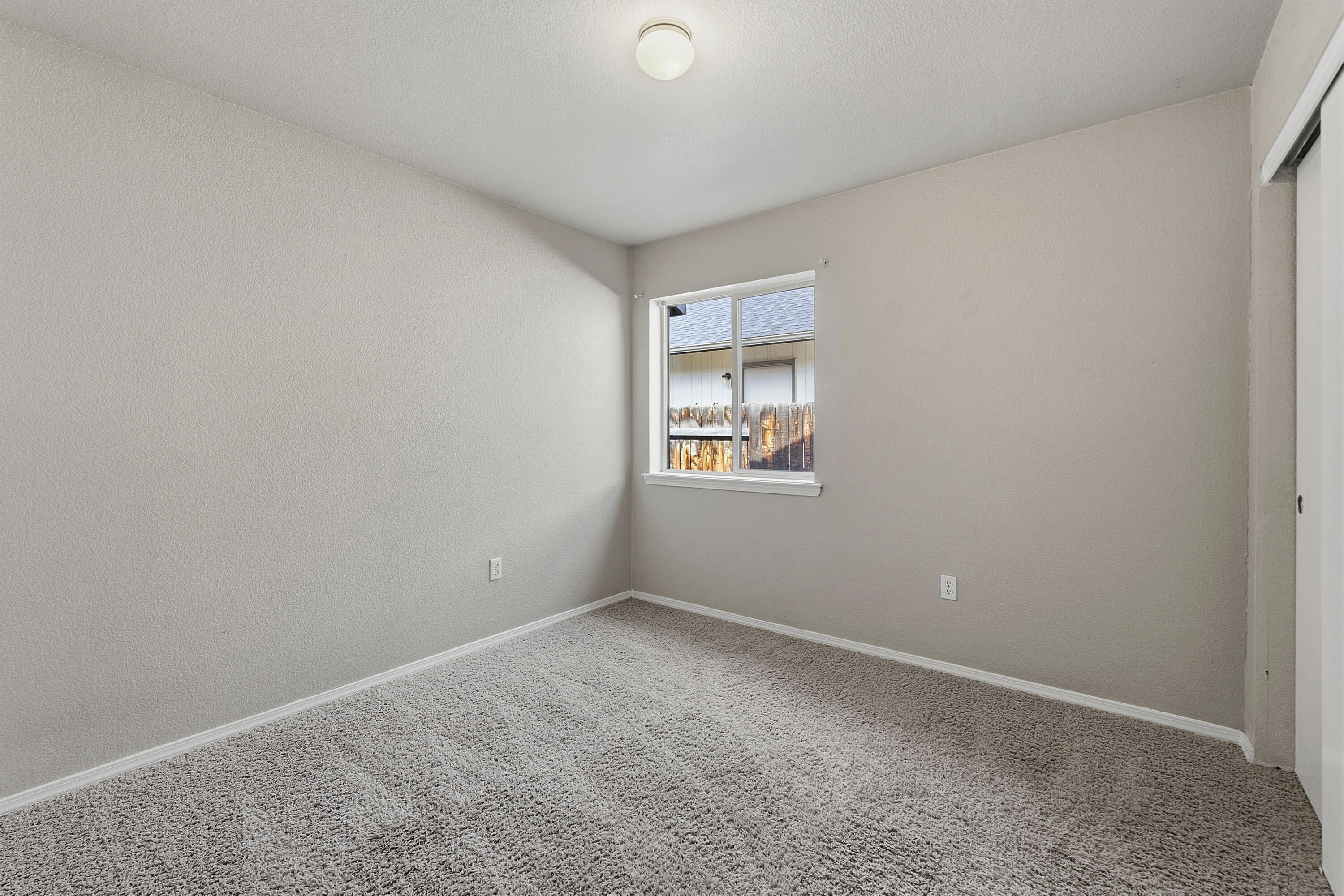 2213 NW Ivy Avenue