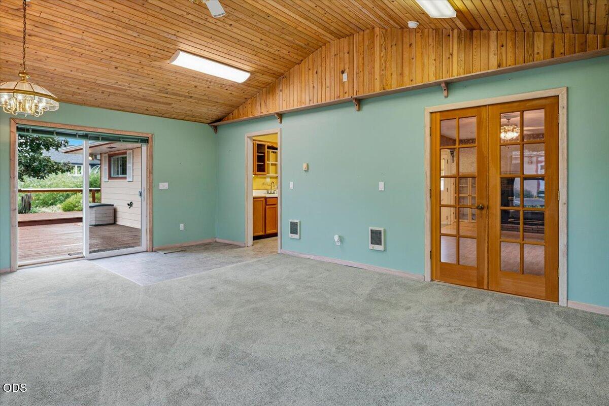2586 SW 27th Street