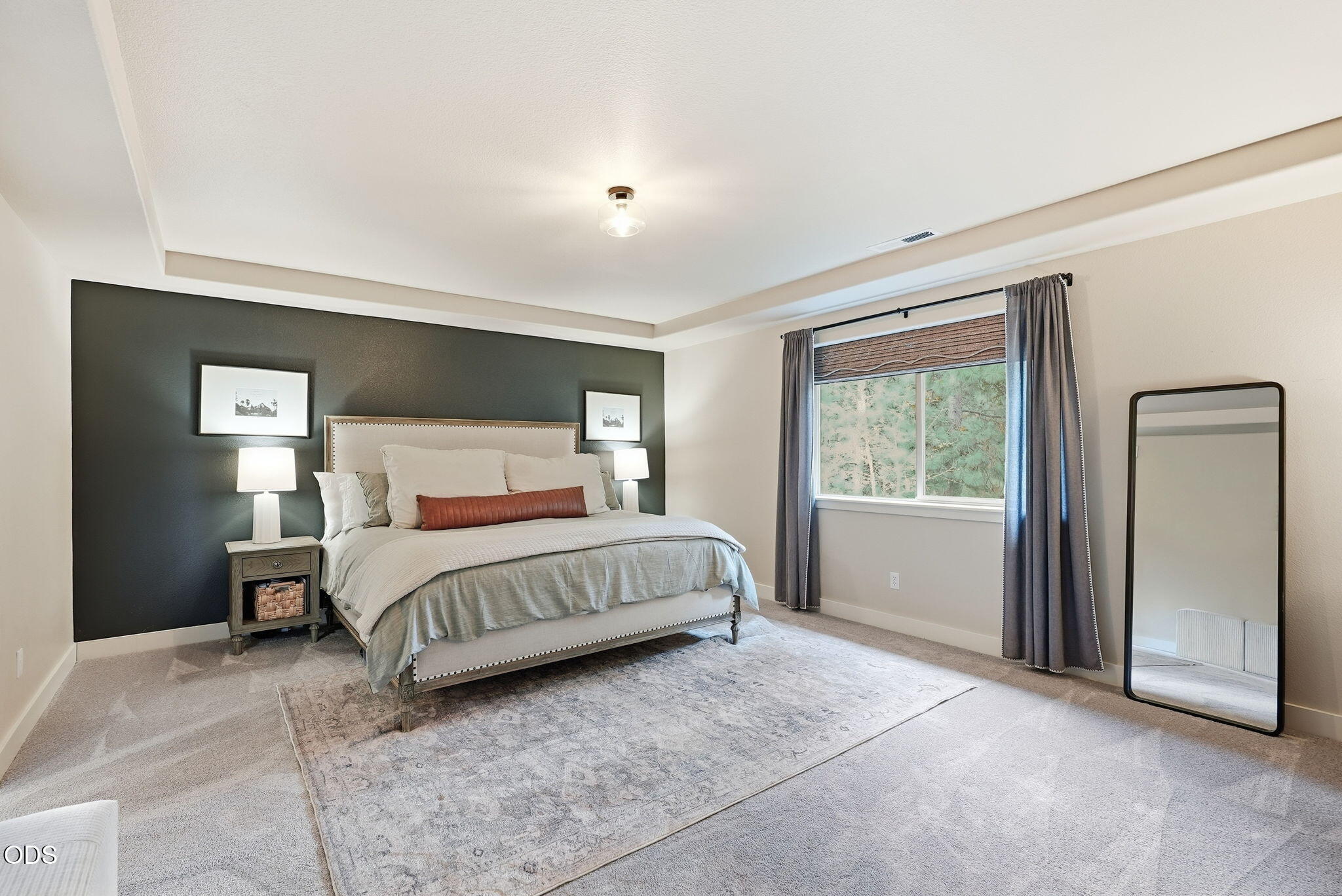 466 NW Flagline Drive