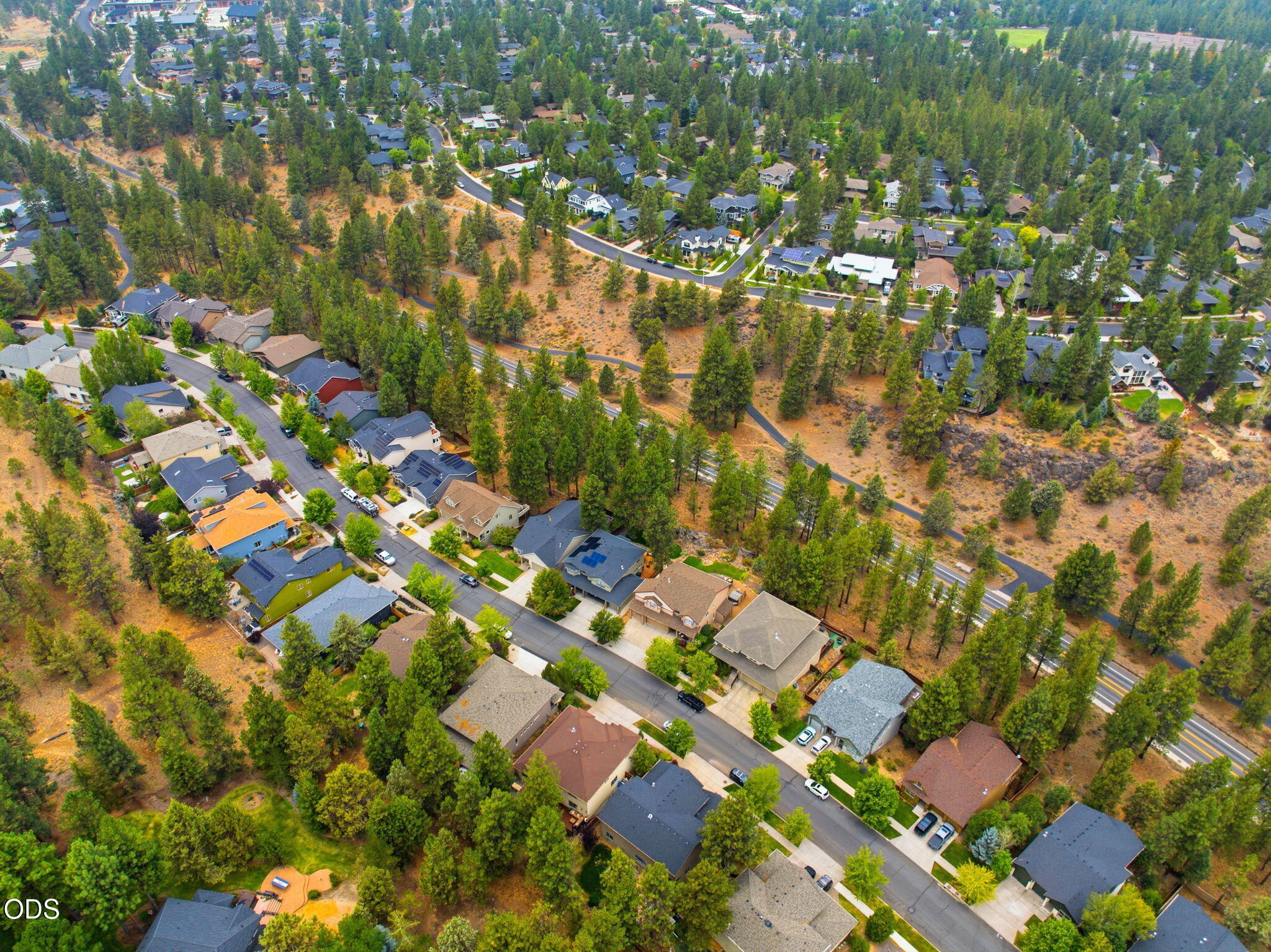 466 NW Flagline Drive