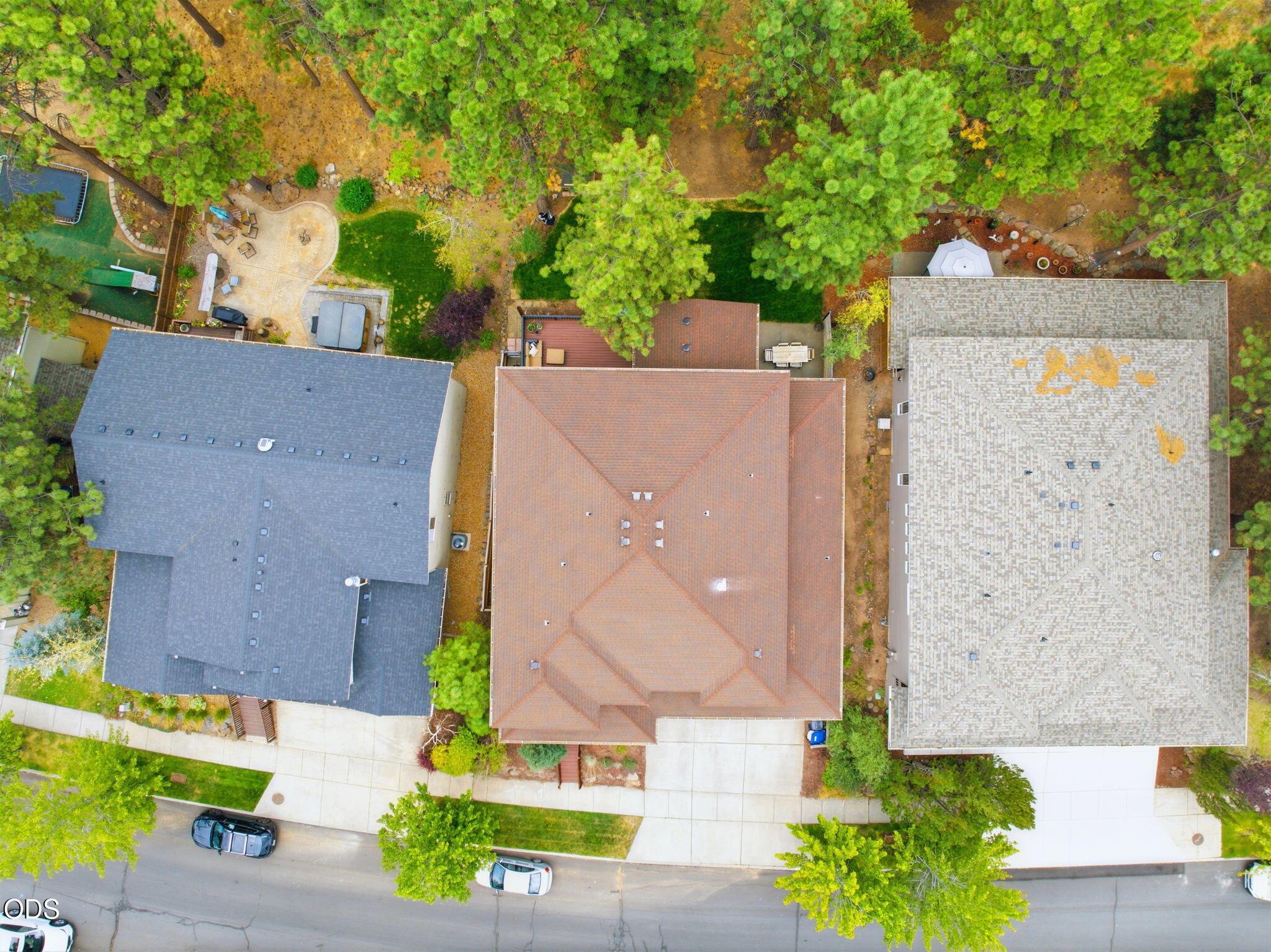 466 NW Flagline Drive