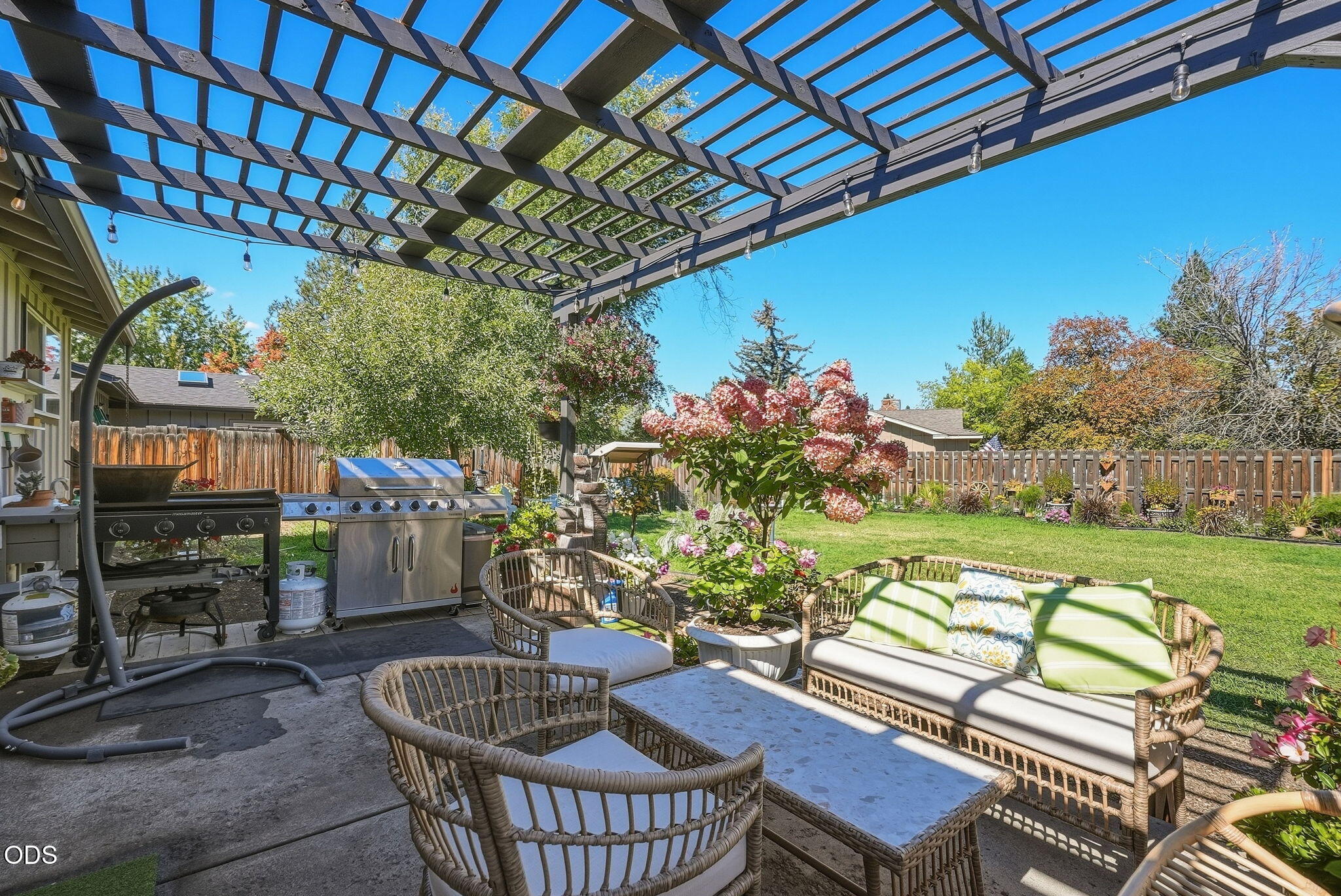 1648 NE Pheasant Lane
