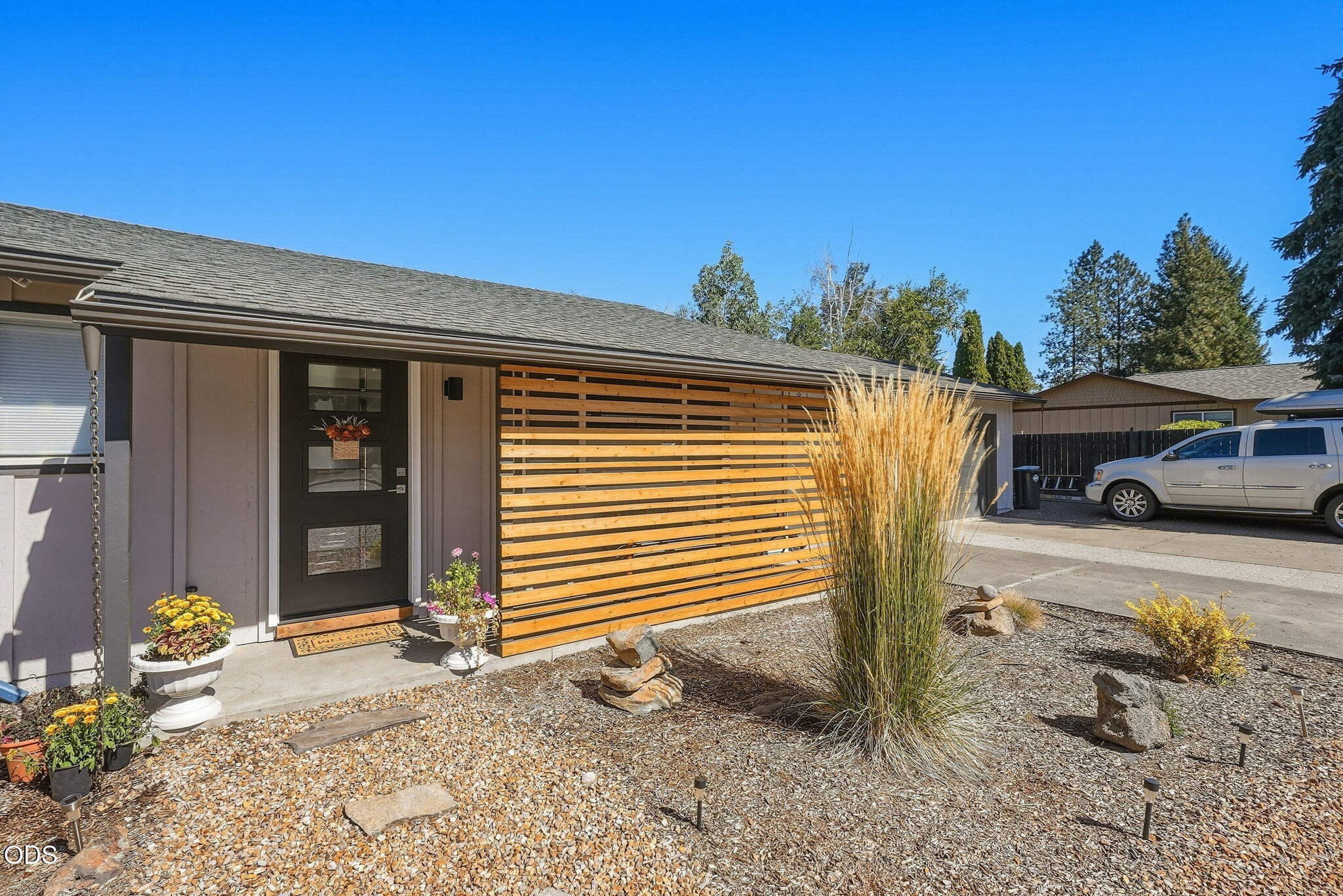 1648 NE Pheasant Lane