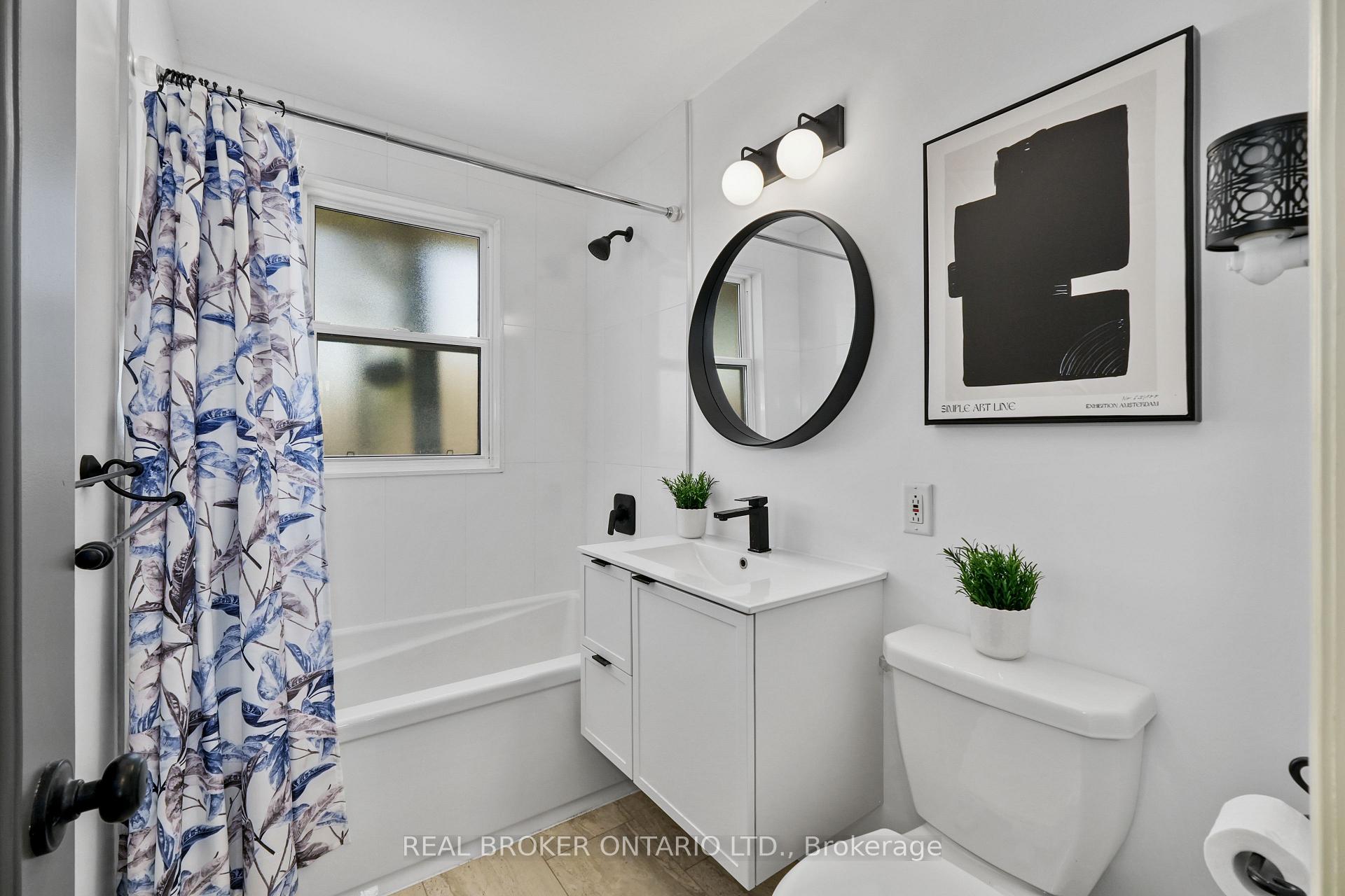 121 Goodfellow Road E