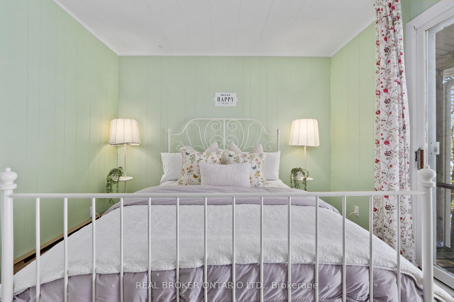 134 E Fleming Bay Road E