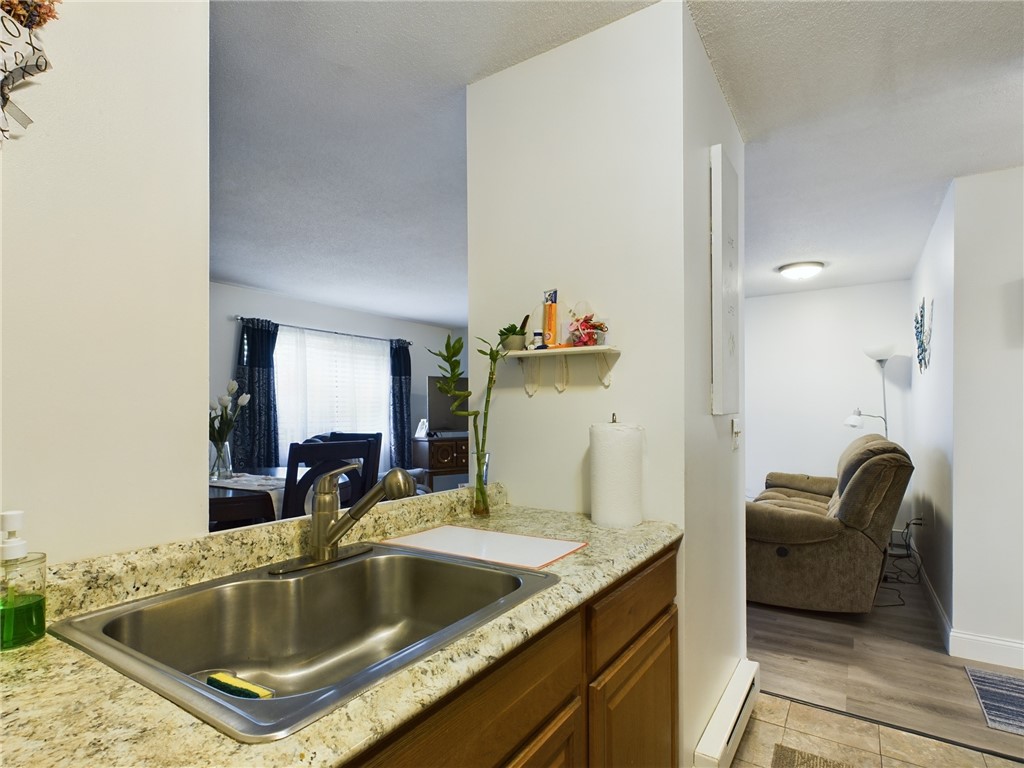 21 Apache Drive F