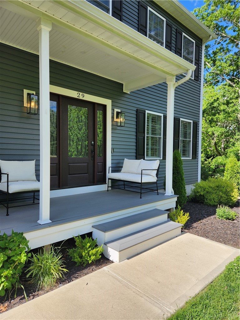 29 Wooded Grove Circle