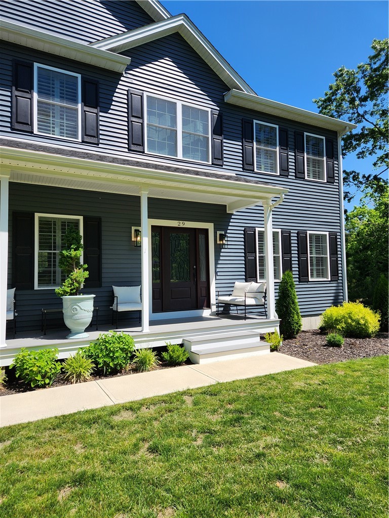 29 Wooded Grove Circle