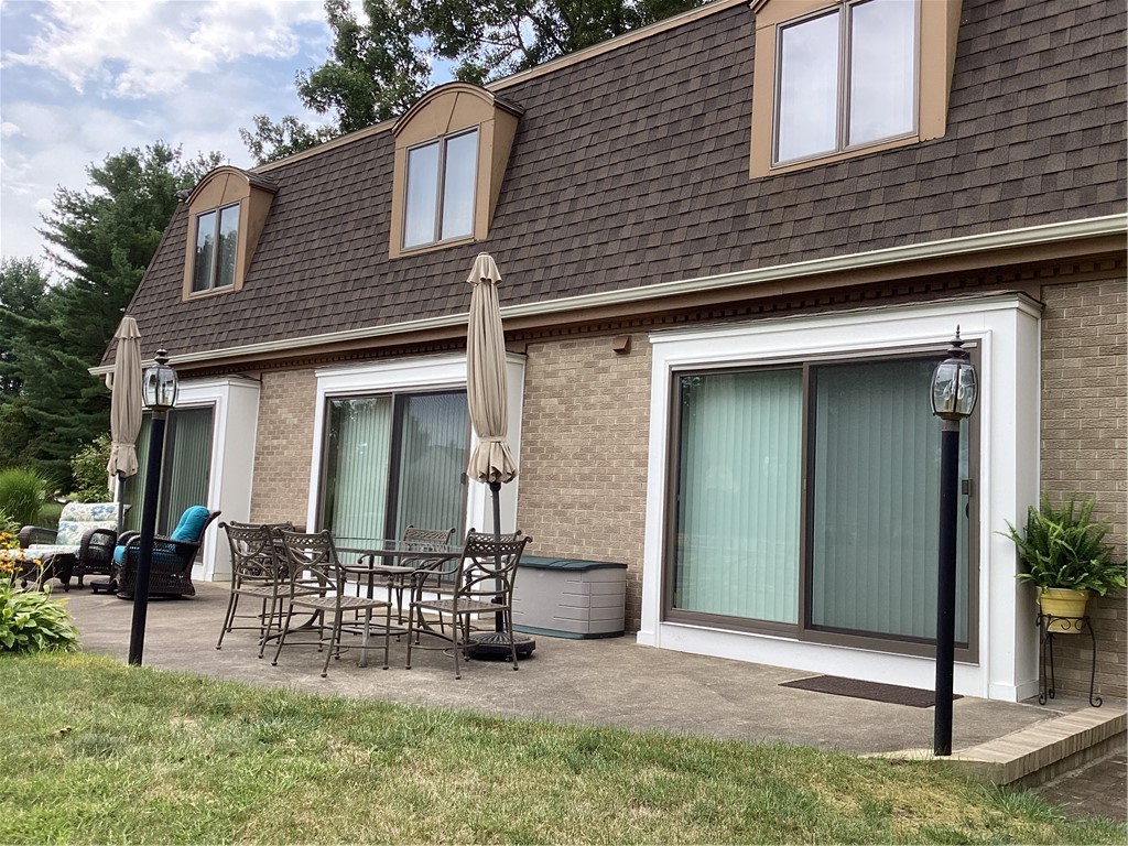 30 Beechnut Drive