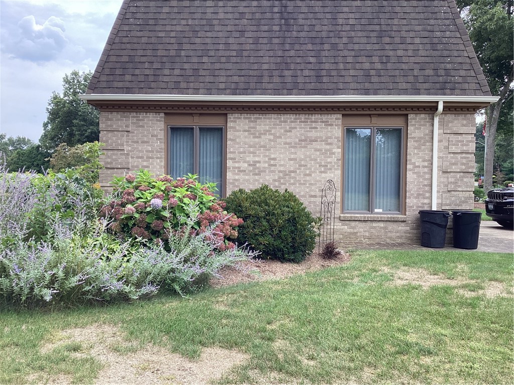 30 Beechnut Drive