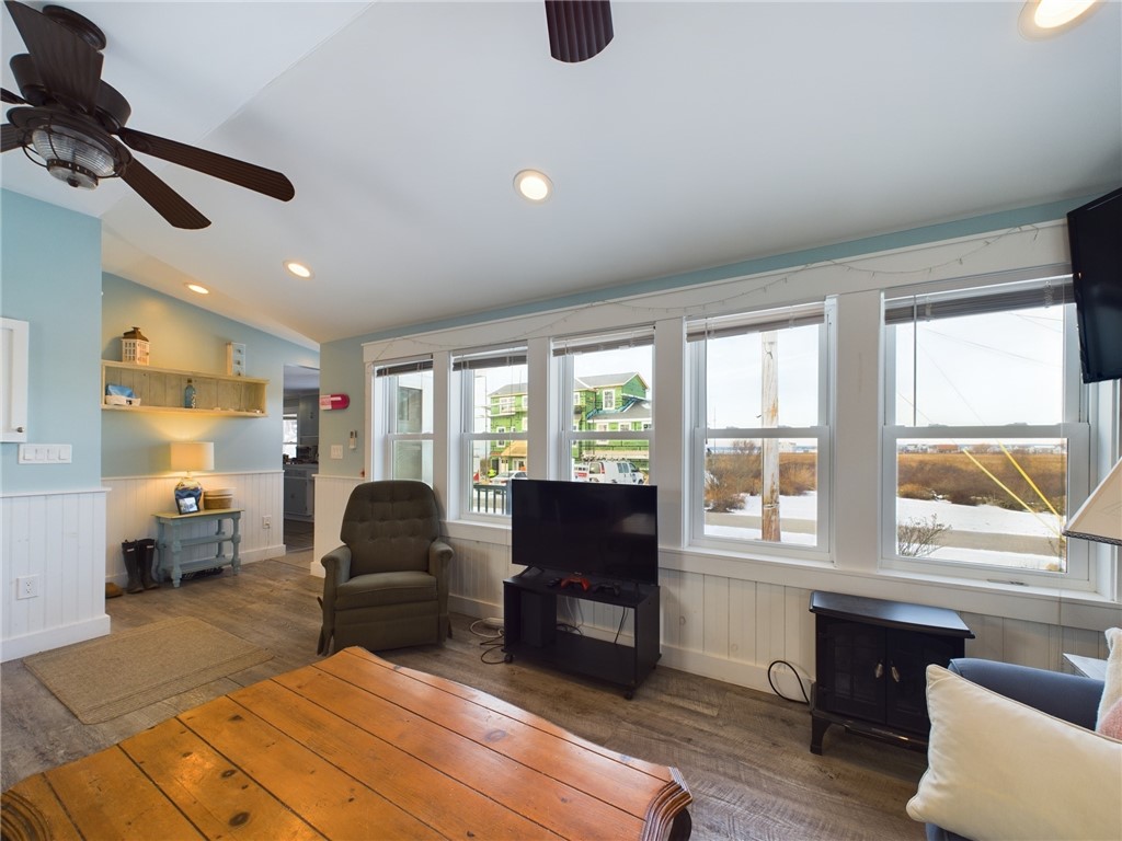 10 Avenue D Avenue
