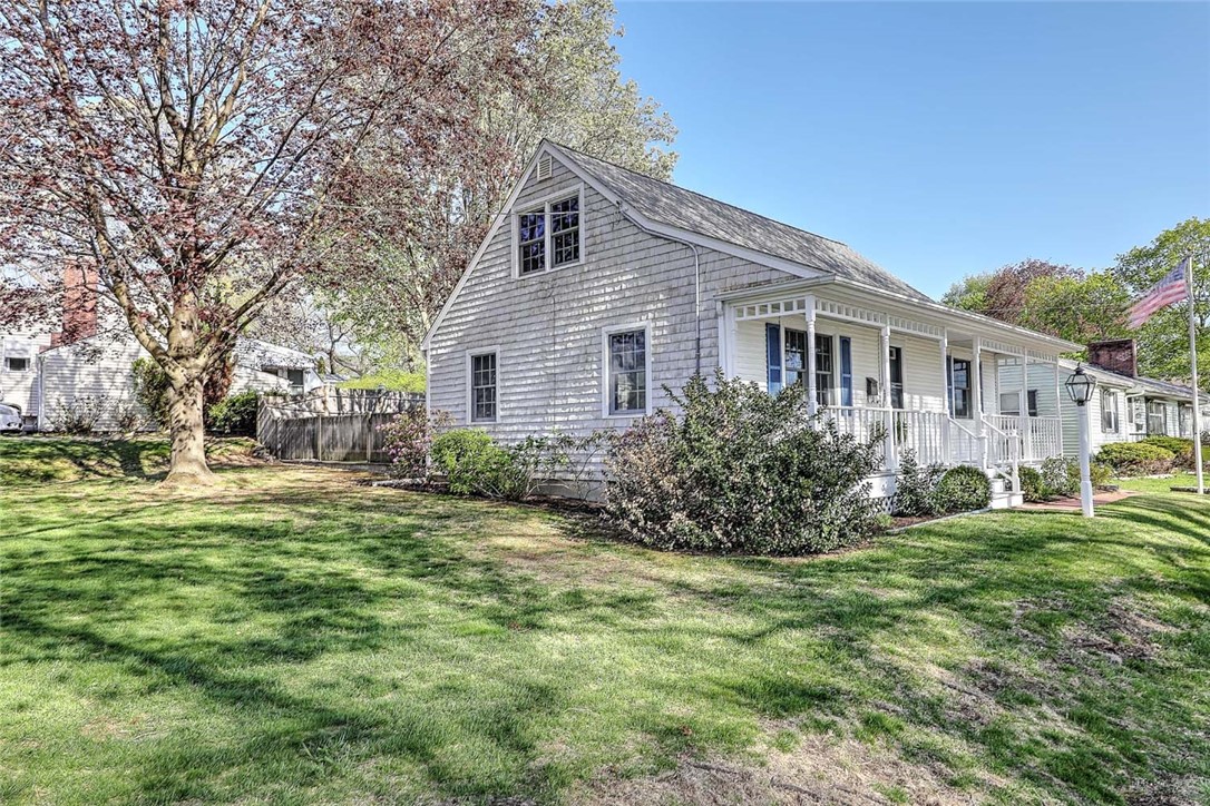 32 Glengrove Avenue