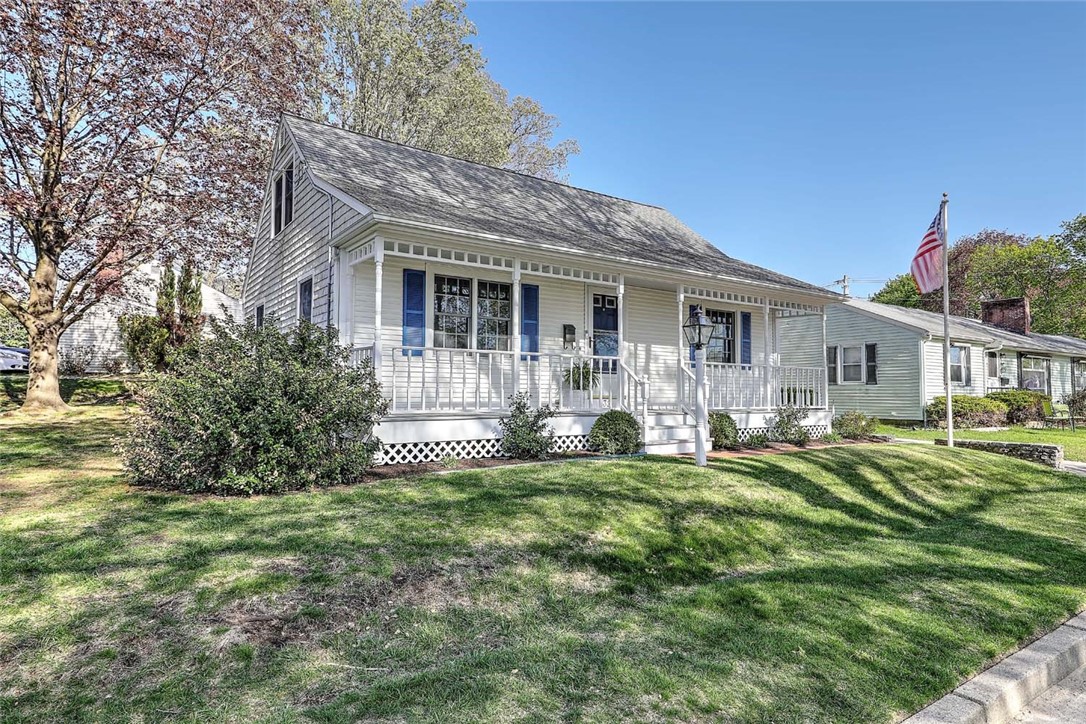 32 Glengrove Avenue