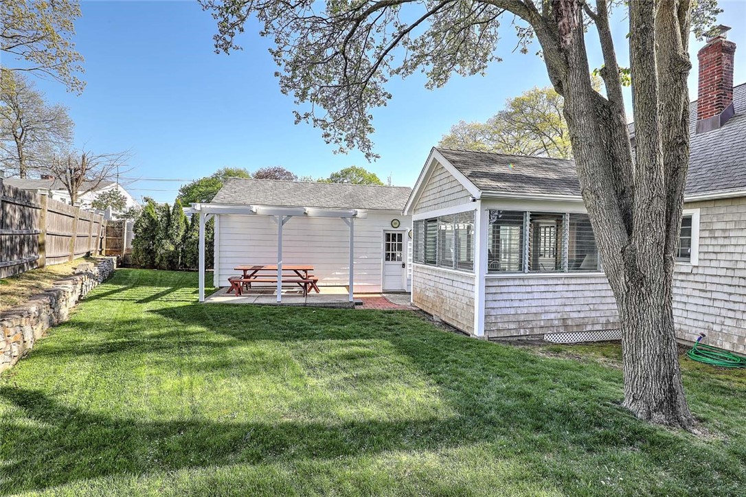 32 Glengrove Avenue