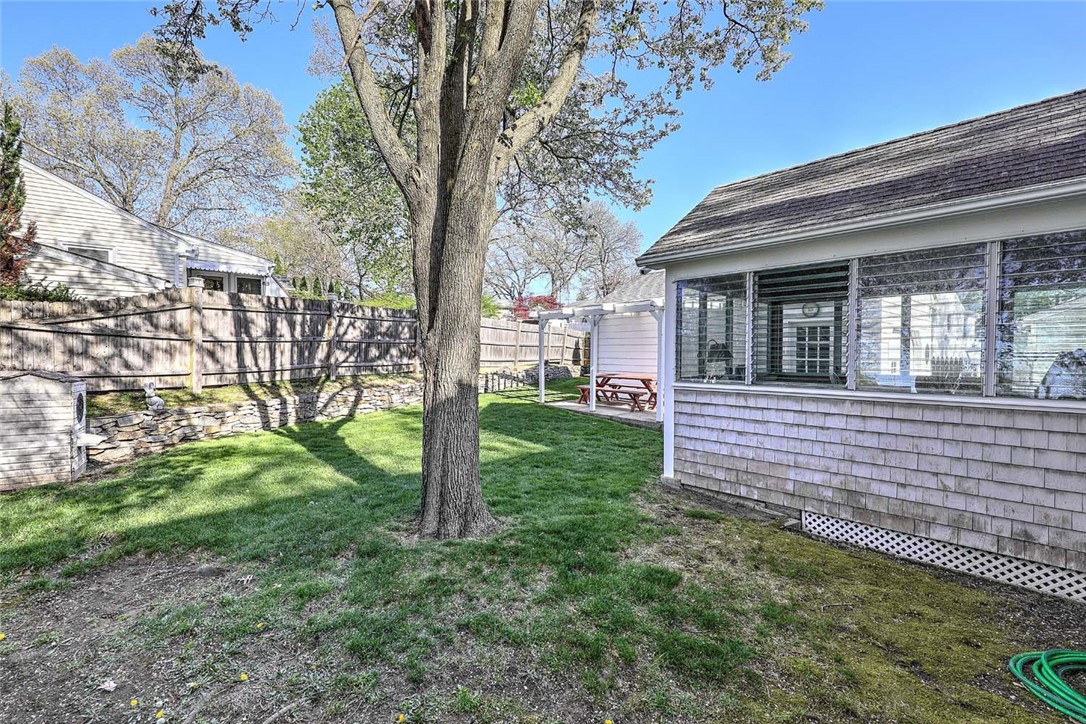 32 Glengrove Avenue