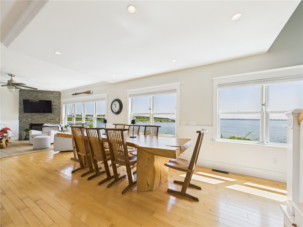 4 Clarkes Village Lane