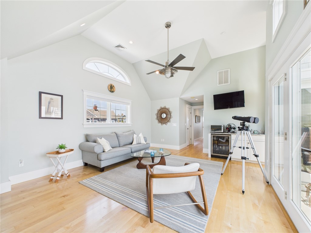 4 Clarkes Village Lane