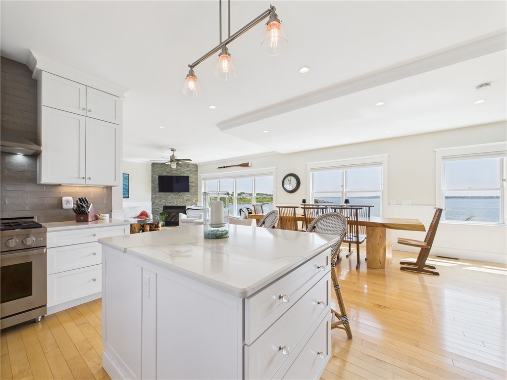 4 Clarkes Village Lane