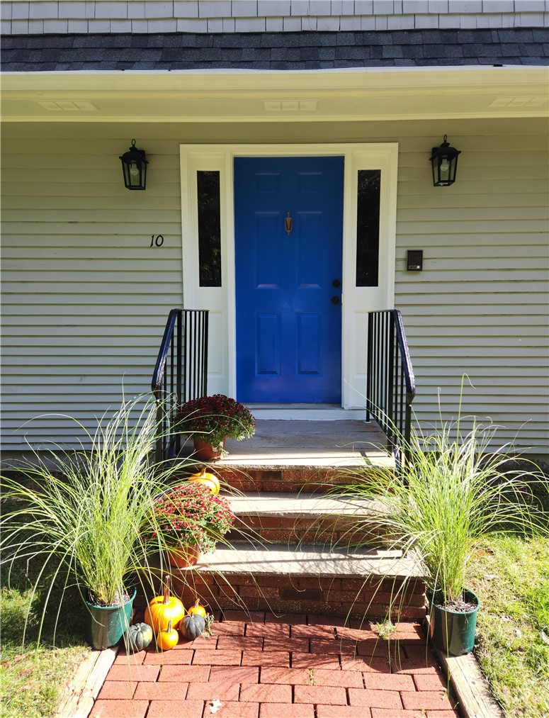 10 Columbia Lane