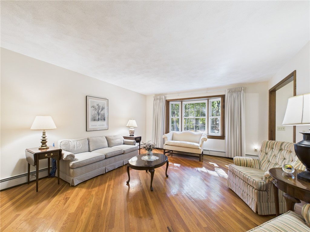 10 Columbia Lane