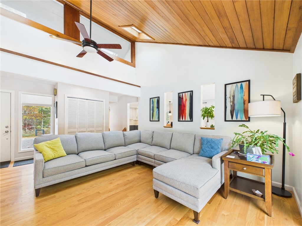 22 Deer Run Road