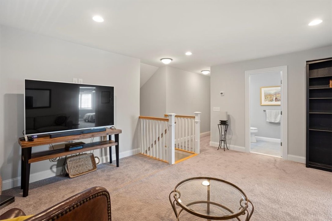 281 Wickford Court 23