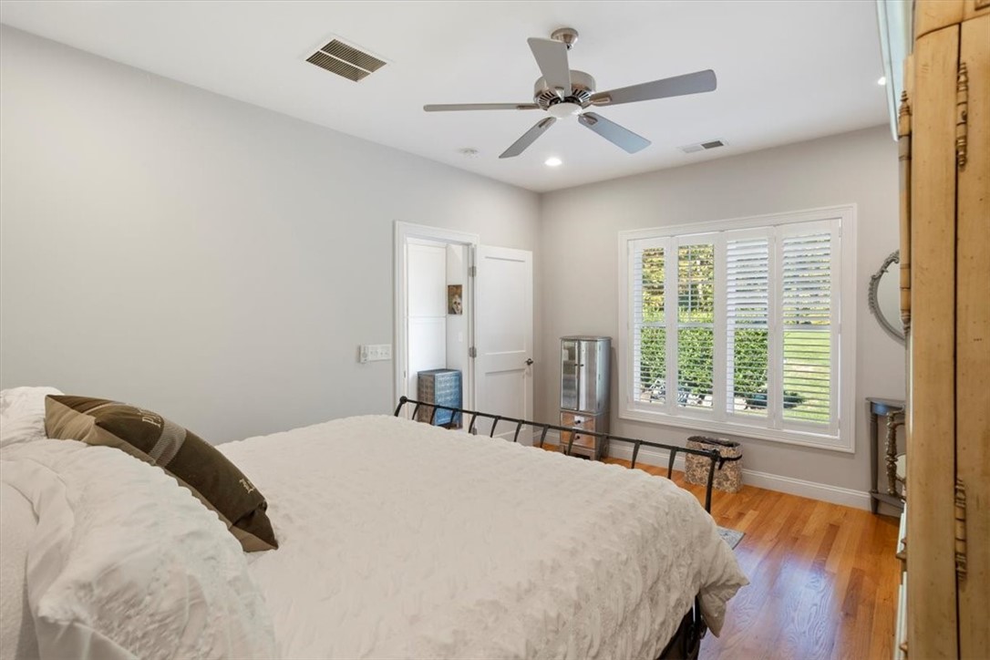 281 Wickford Court 23