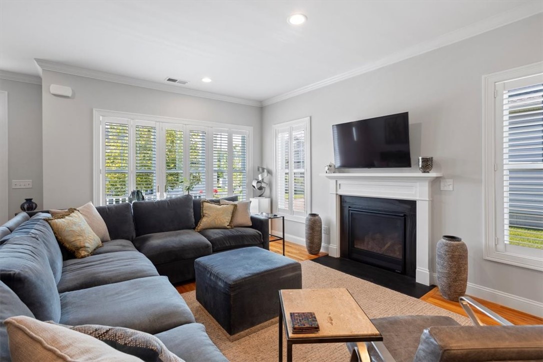 281 Wickford Court 23