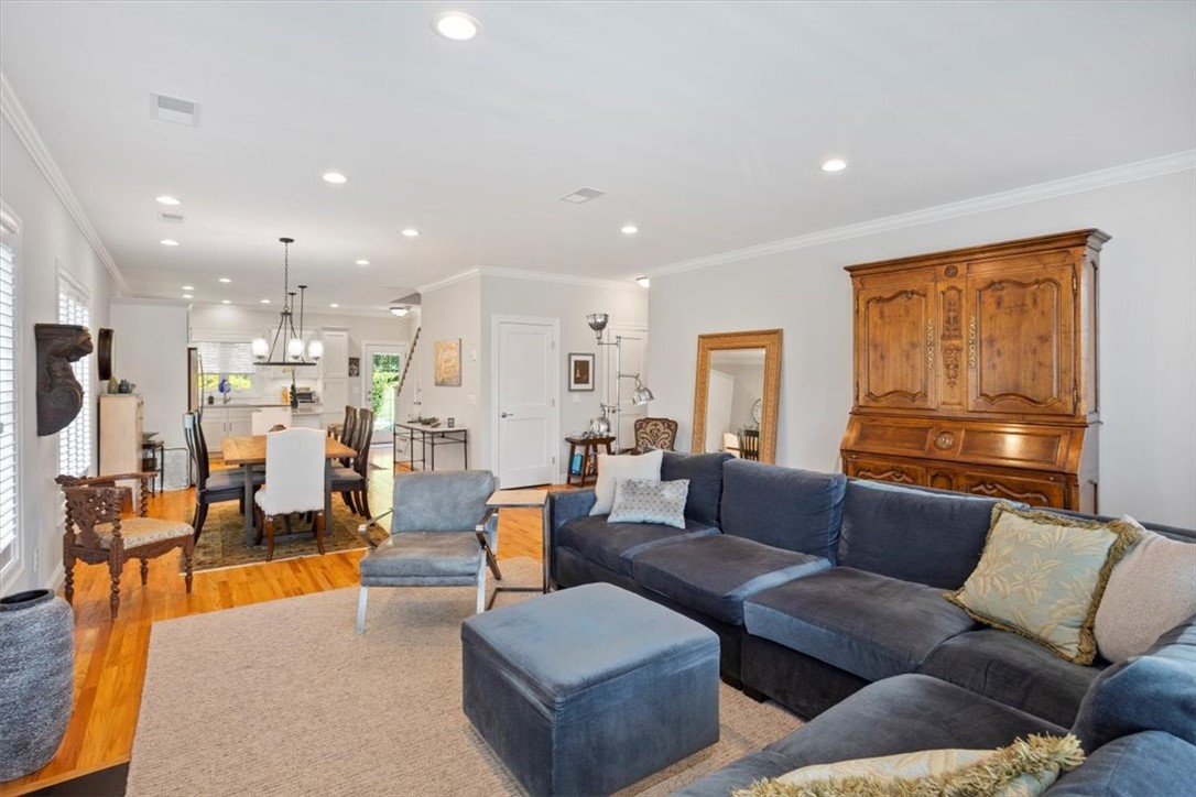 281 Wickford Court 23