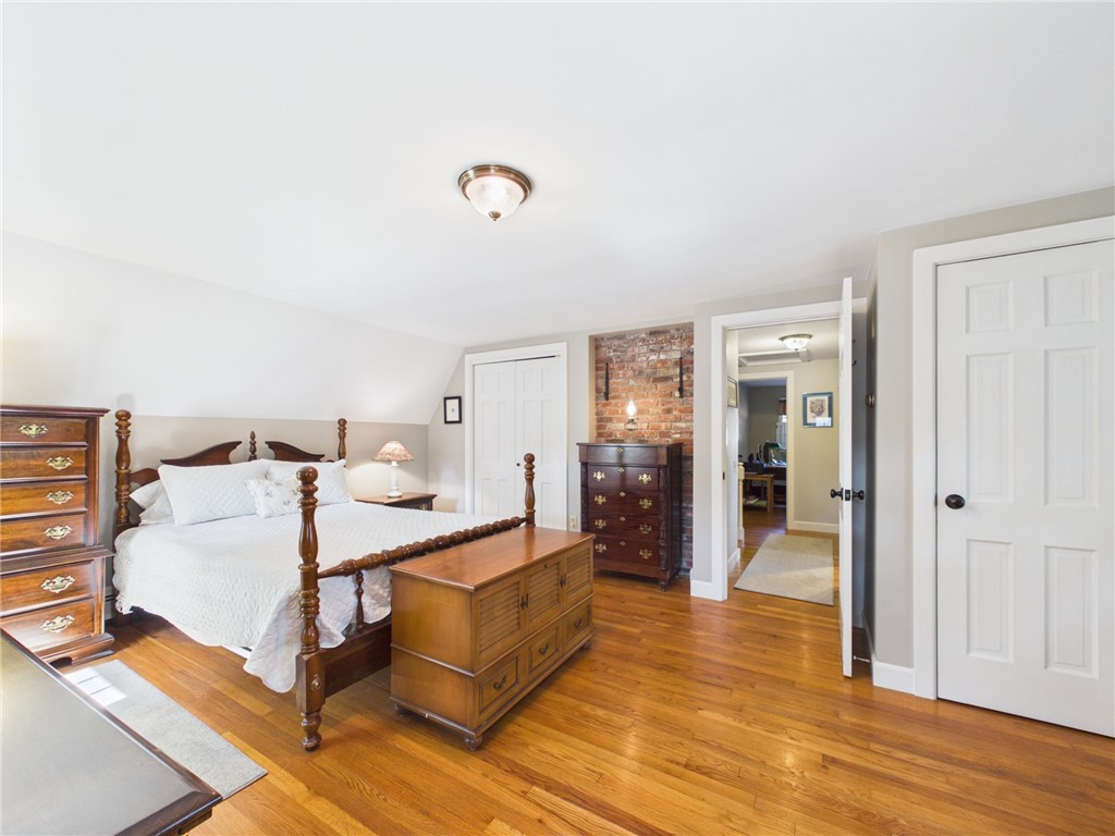 40 Oak HIll Road