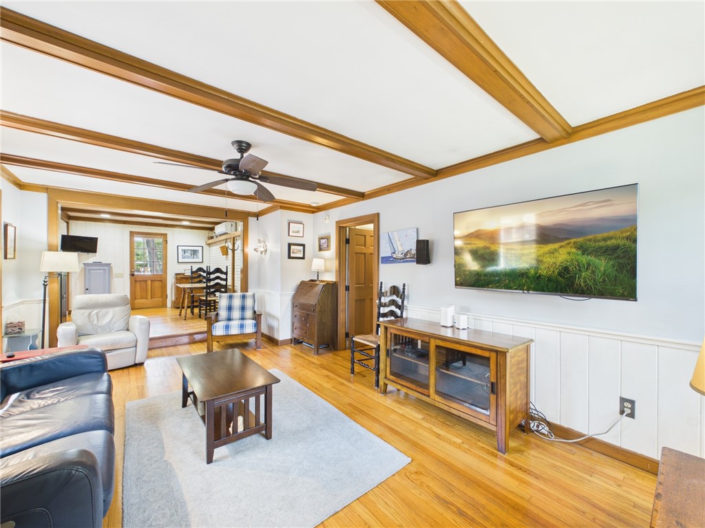 40 Oak HIll Road