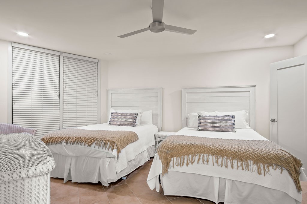 6649 Seacomber Dr 307