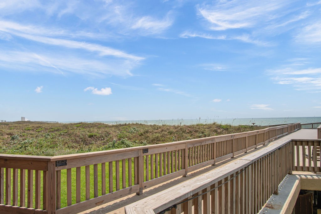 6649 Seacomber Dr 307