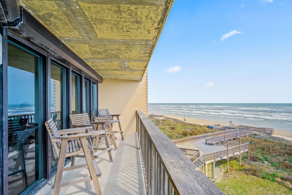 6649 Seacomber Dr 307