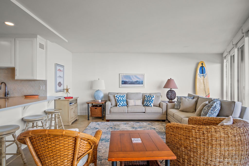 6649 Seacomber Dr 307