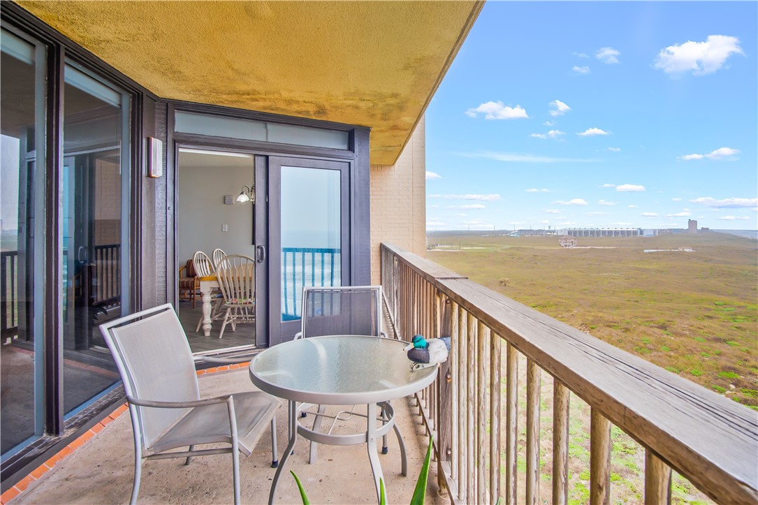 6649 Seacomber Dr 601