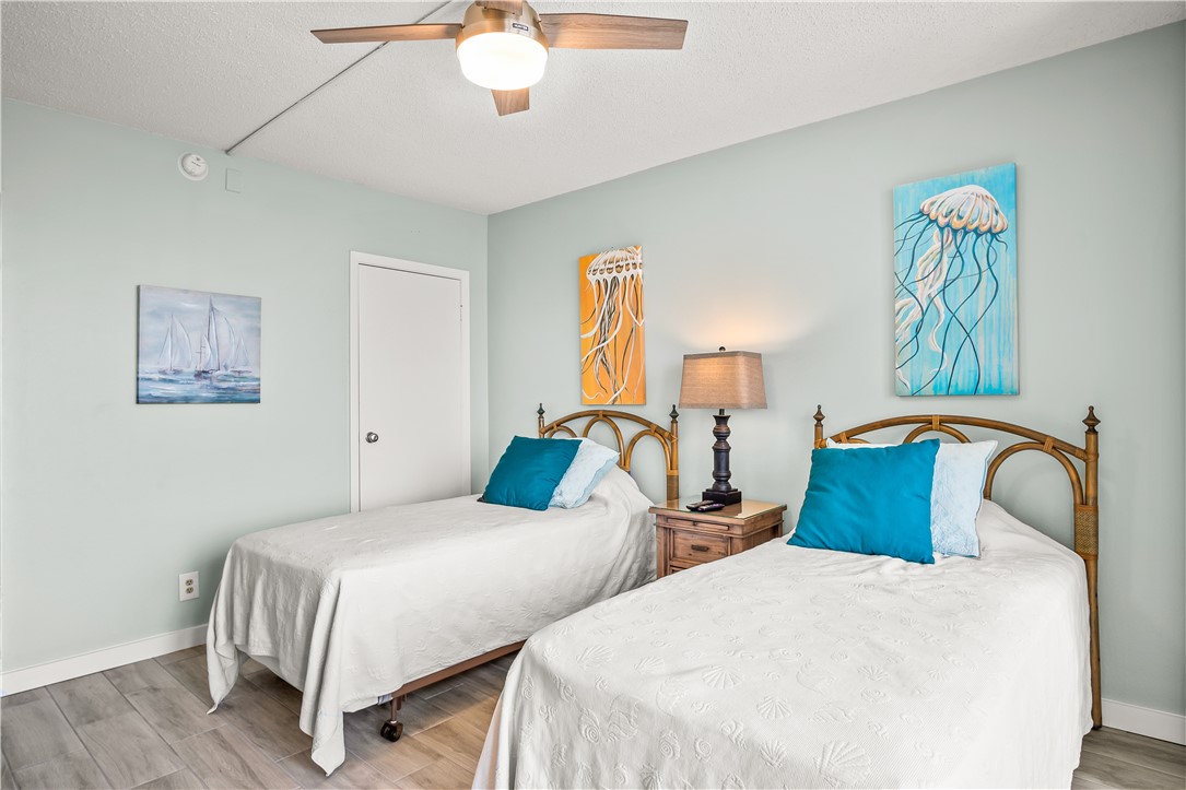 6649 Seacomber Dr 601