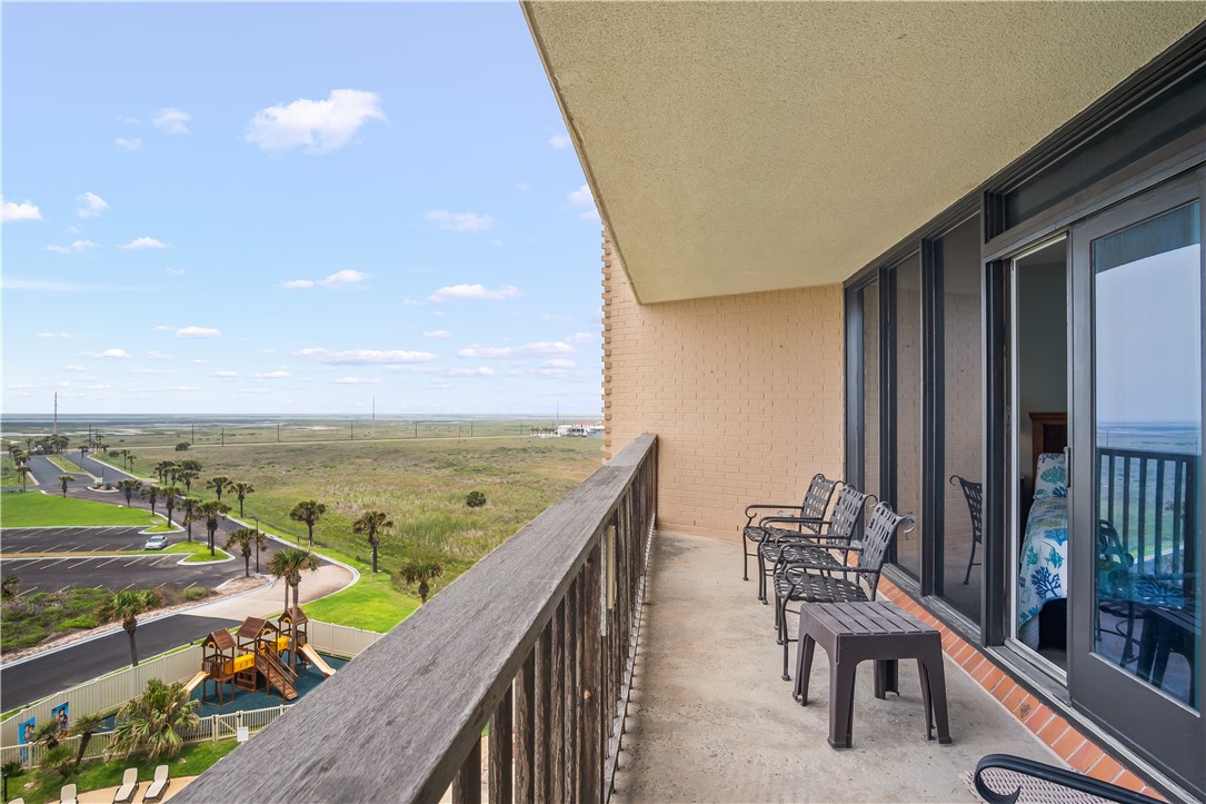 6649 Seacomber Dr 601