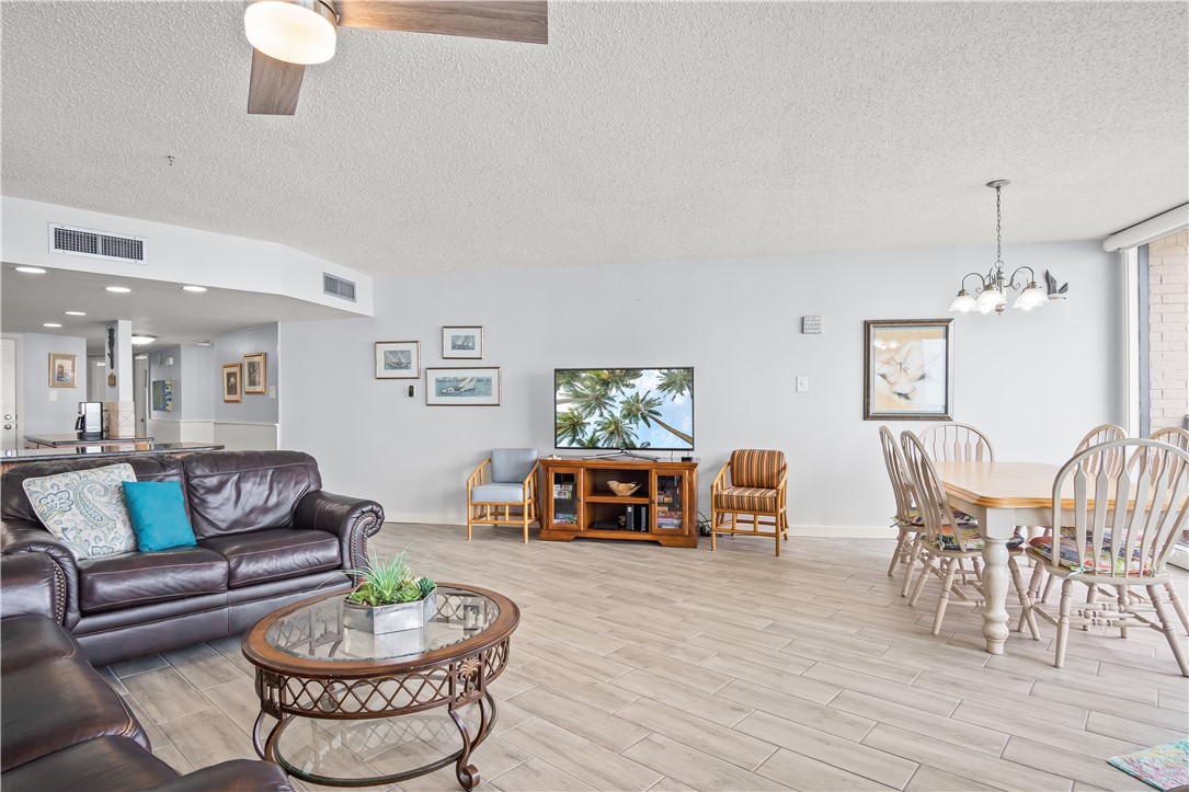 6649 Seacomber Dr 601