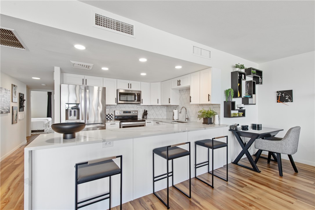 6649 Seacomber Dr 709