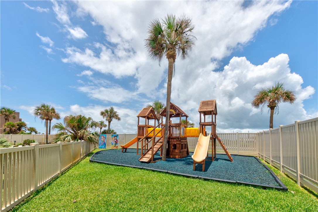 6649 Seacomber Dr 709