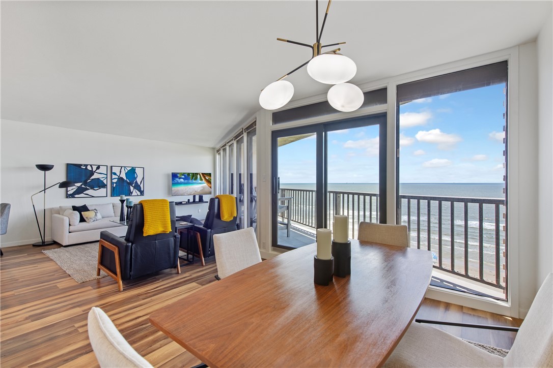 6649 Seacomber Dr 709