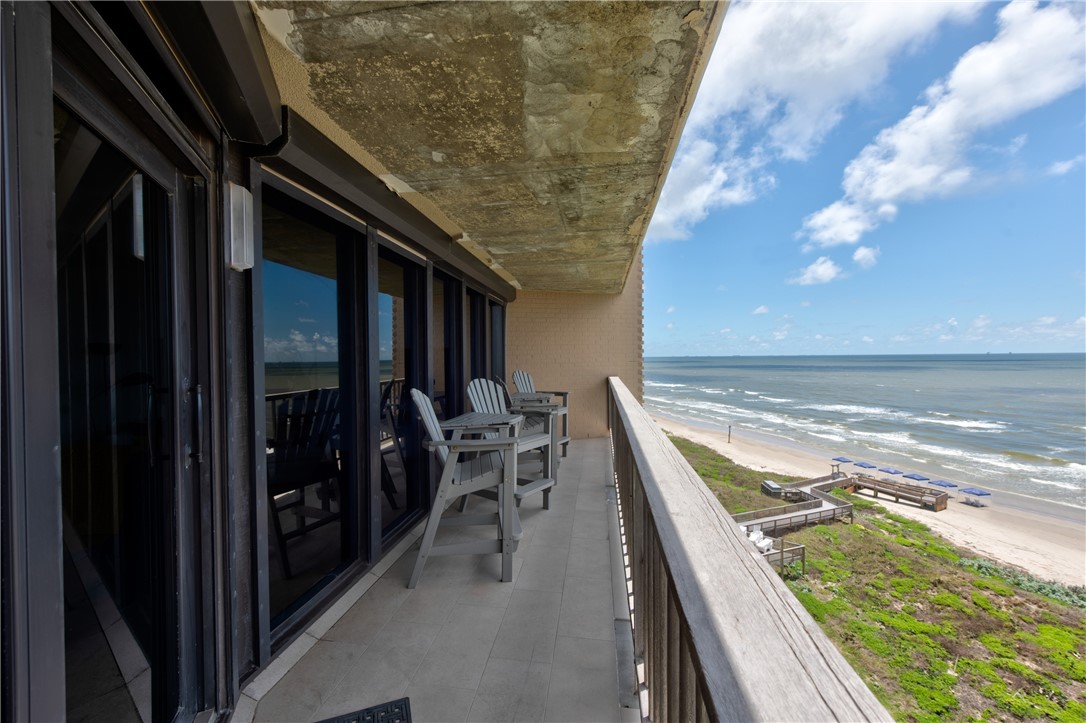 6649 Seacomber Dr 709