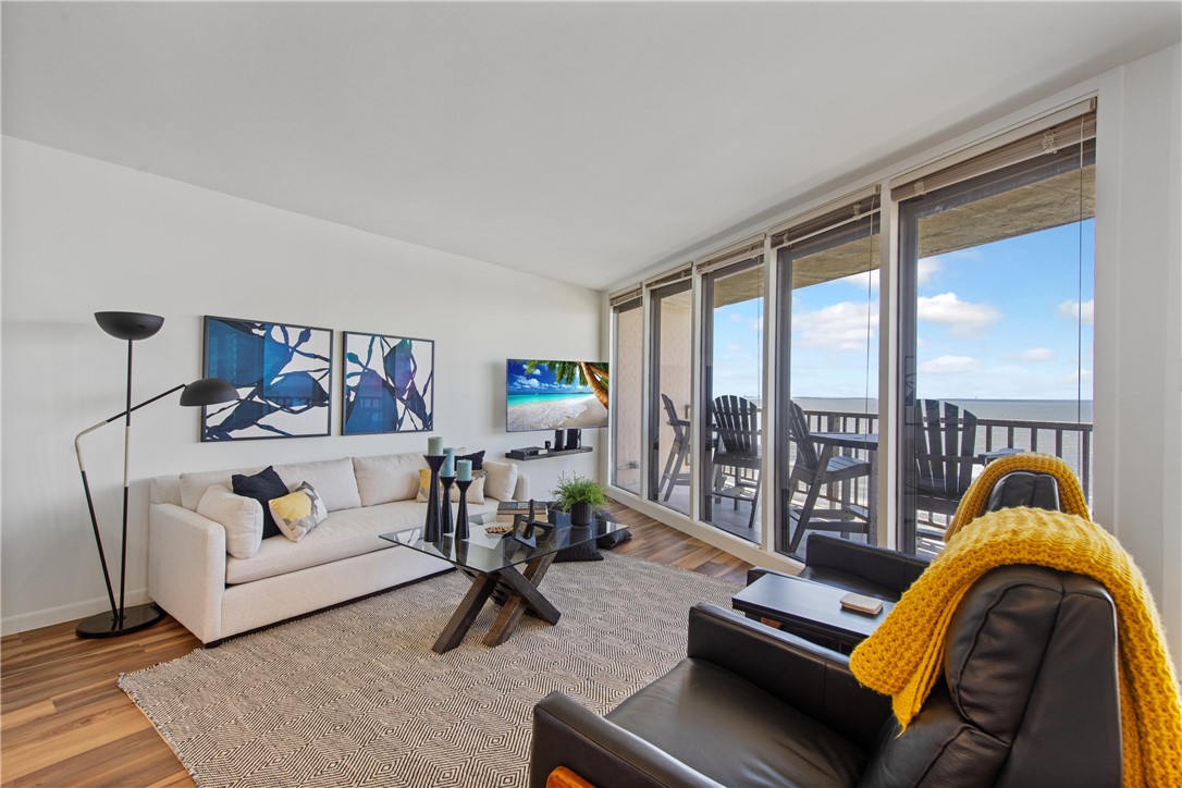 6649 Seacomber Dr 709