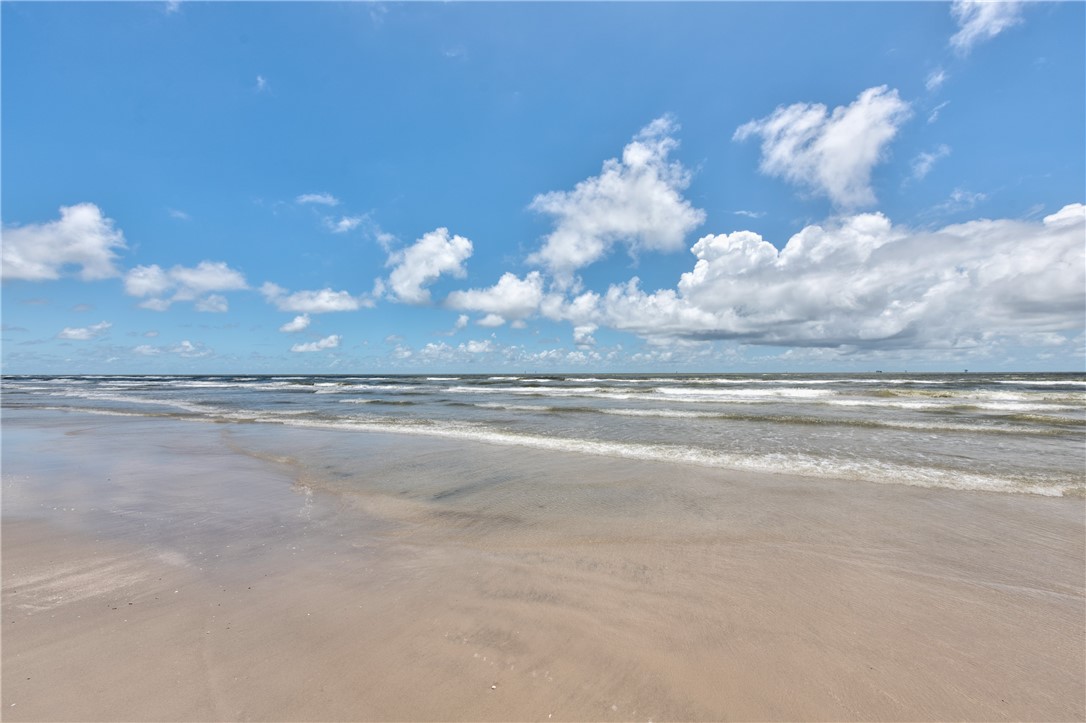 6649 Seacomber Dr 709