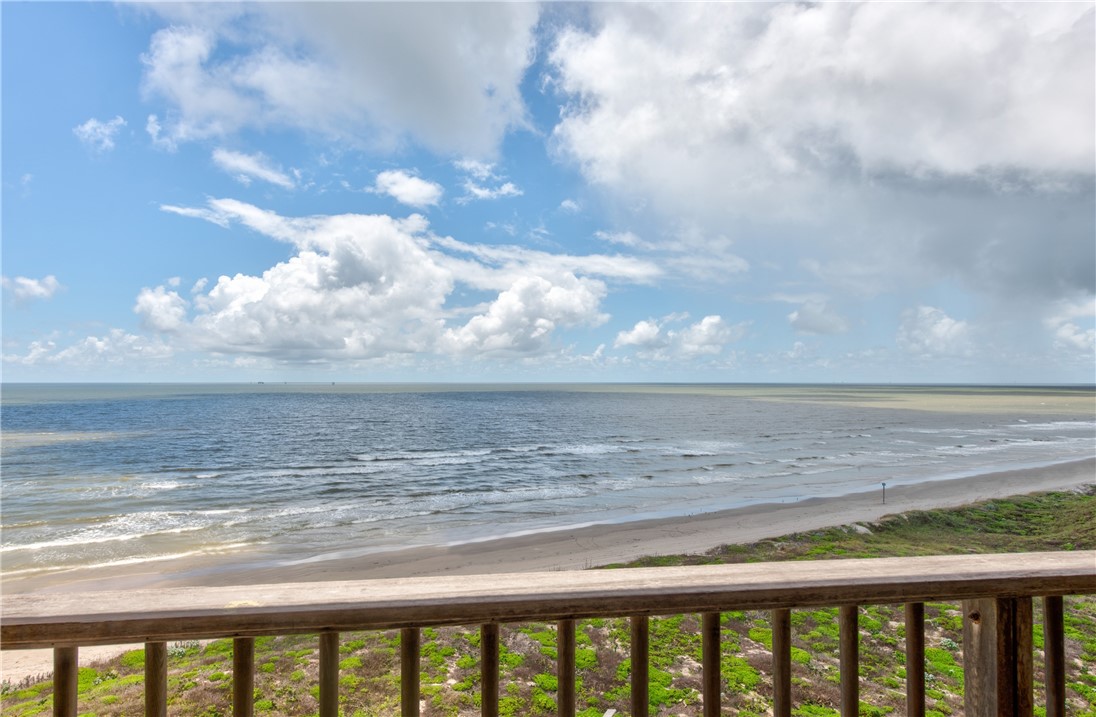 6649 Seacomber Dr 709