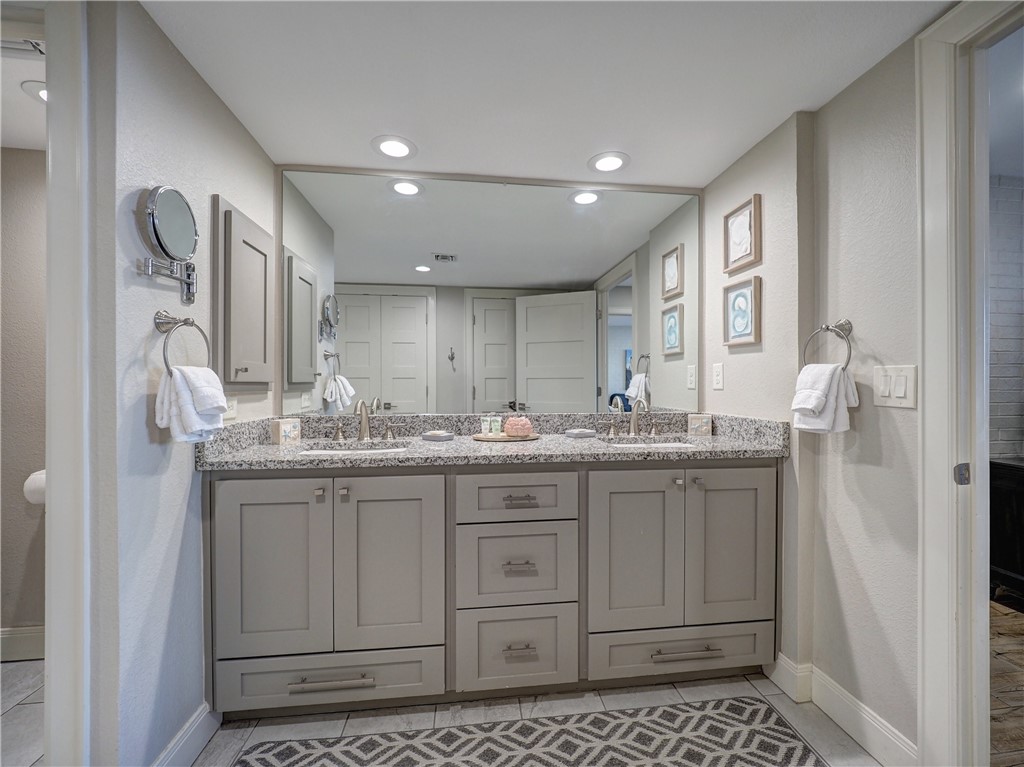 720 Beach Access Road 1a 303